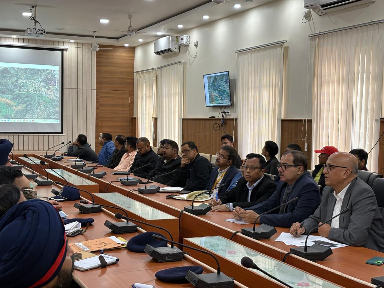 gallery/photo_gallery/Meeting with District Administration of Sonitpur District on 03.01.2025 prior to laying of steel pipe line/117.jpg